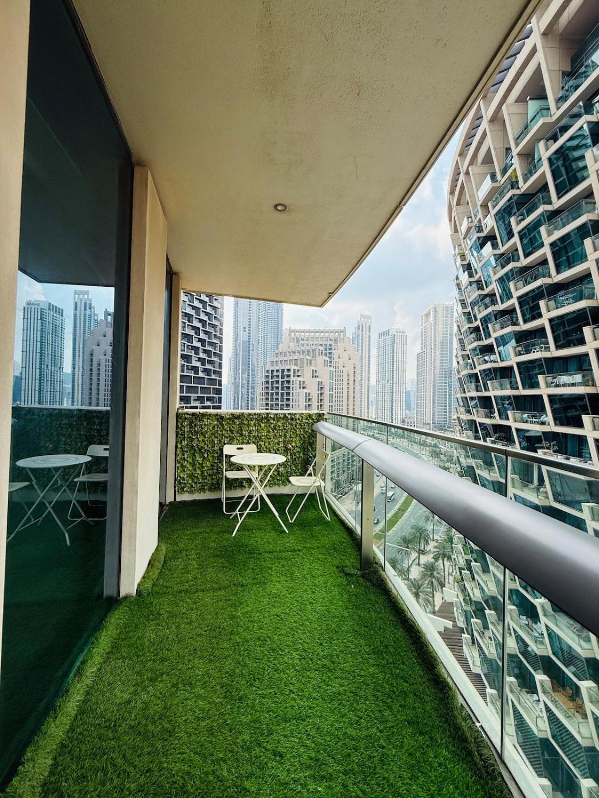 Nivis Find-burj Vista-direct Access To Mall अपार्टमेंट *